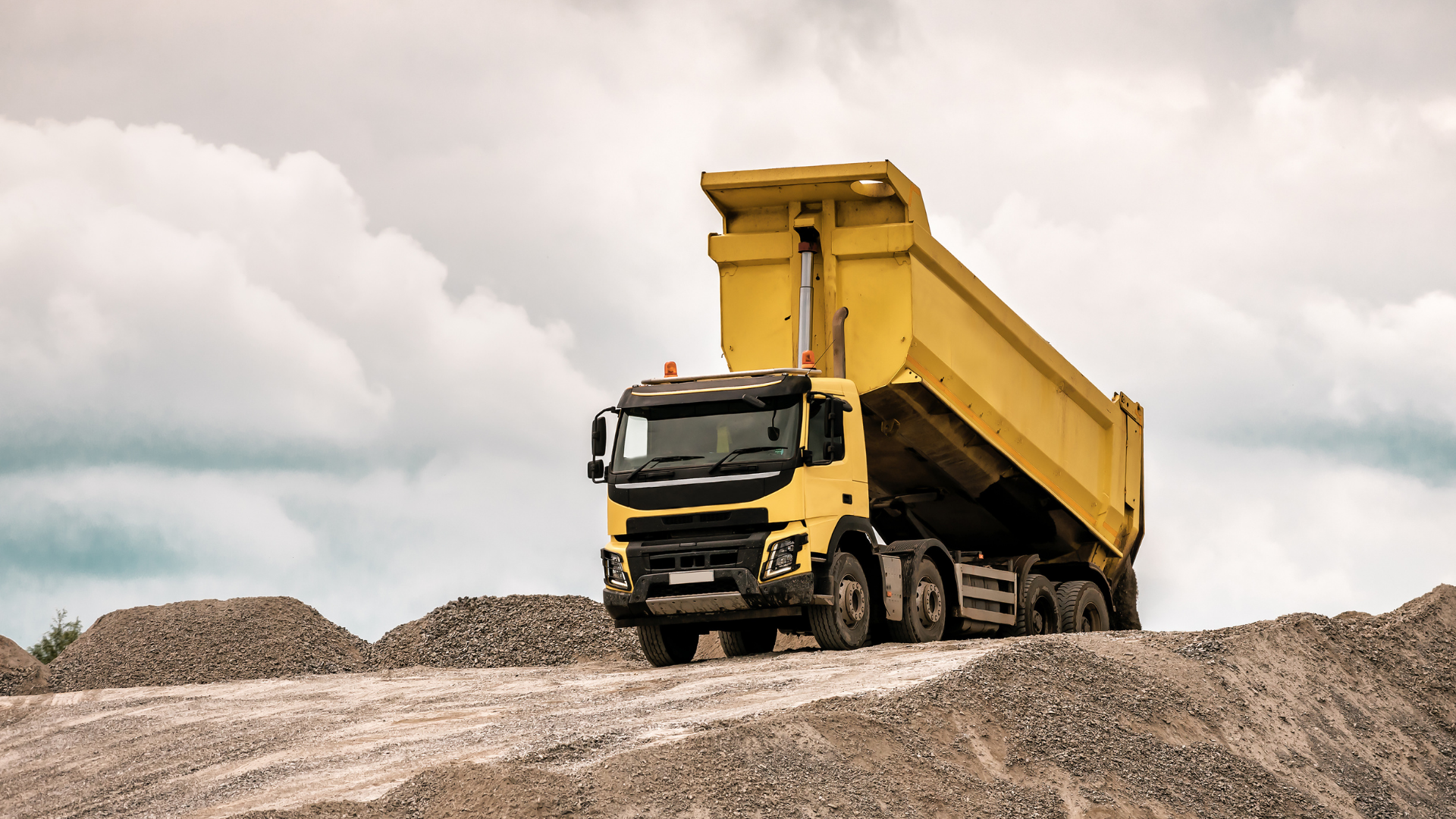 Posao za vozače kamiona kipera / Tipper truck driver